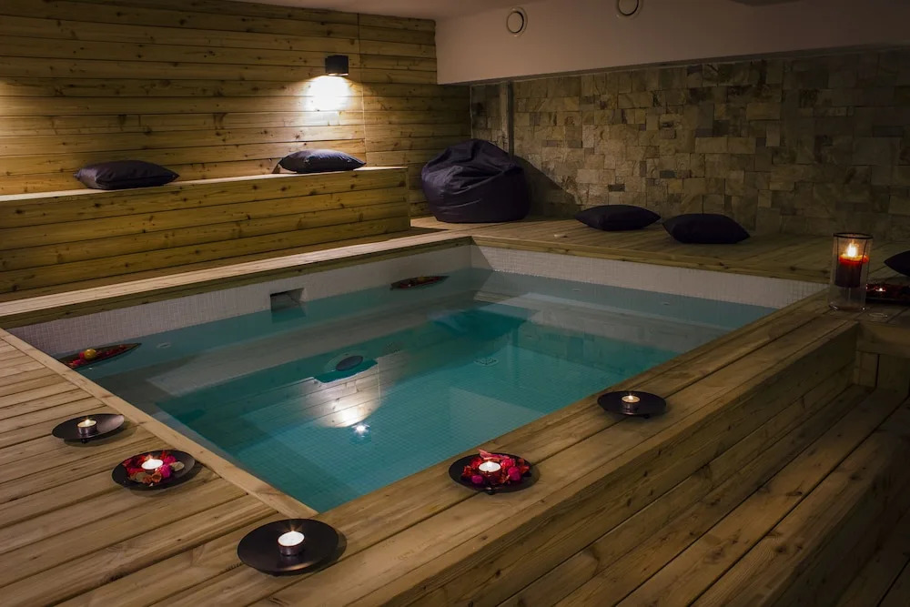 Trigrad Hotel