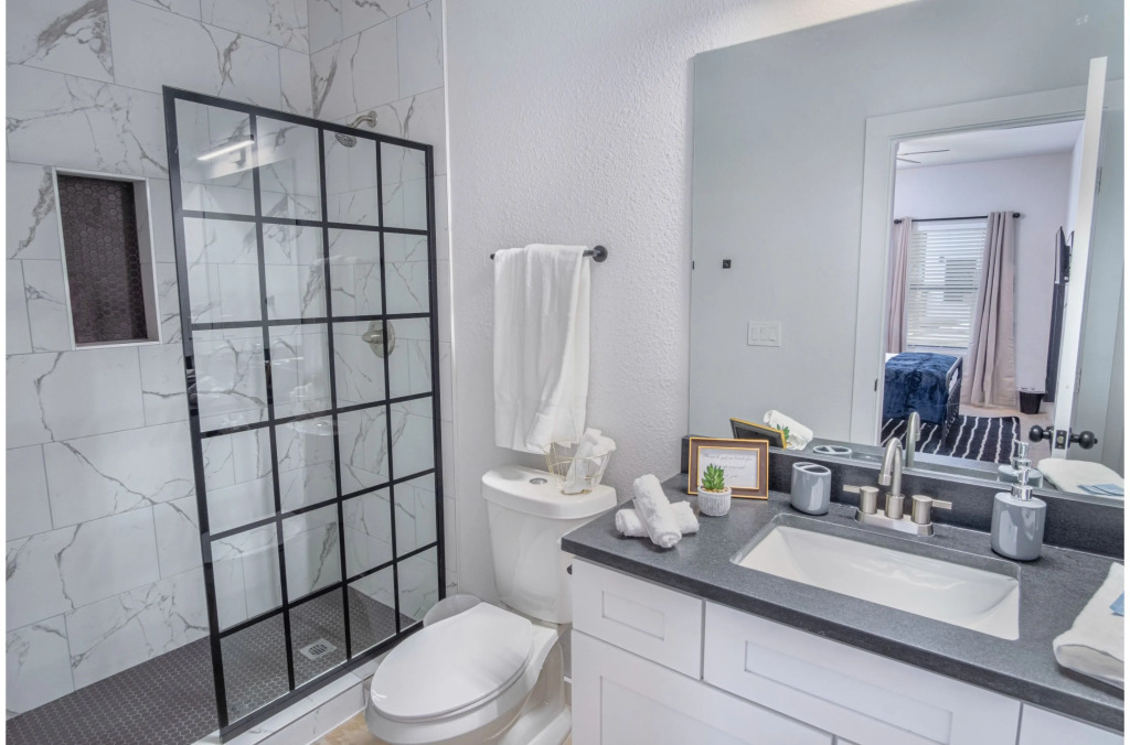 Brand NEW Stylish 3BR 2BA Near Exciting Downtown