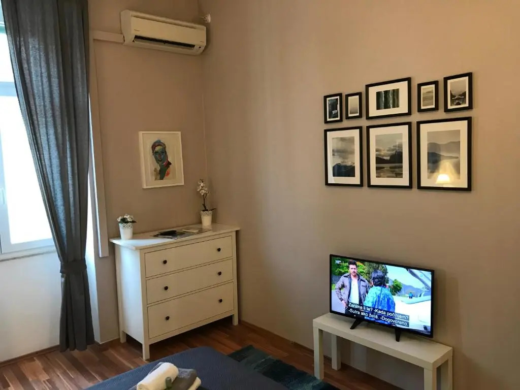 Riva Waterfront Apartments