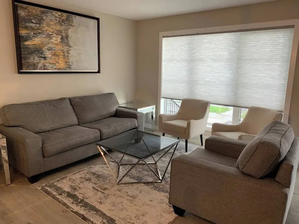 New Townhouse in Red Deer -family Retreat