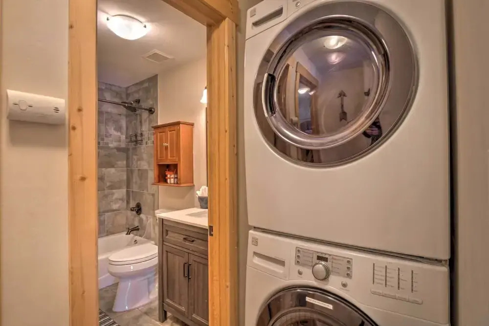 Blue River Condo w/ Views - 5 Mi to Breckenridge!