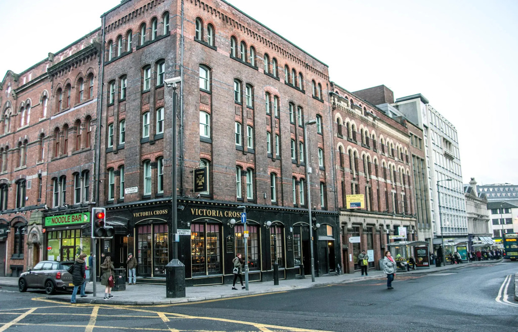 Base Serviced Apartments - Sir Thomas Street