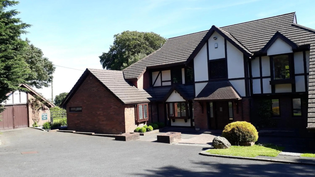 Tudor Lodge Guest Accommodation