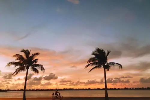 Sunrise Suites - Tahiti Suite 104