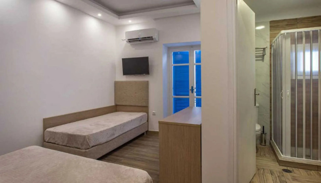 Mare Naxia Hotel