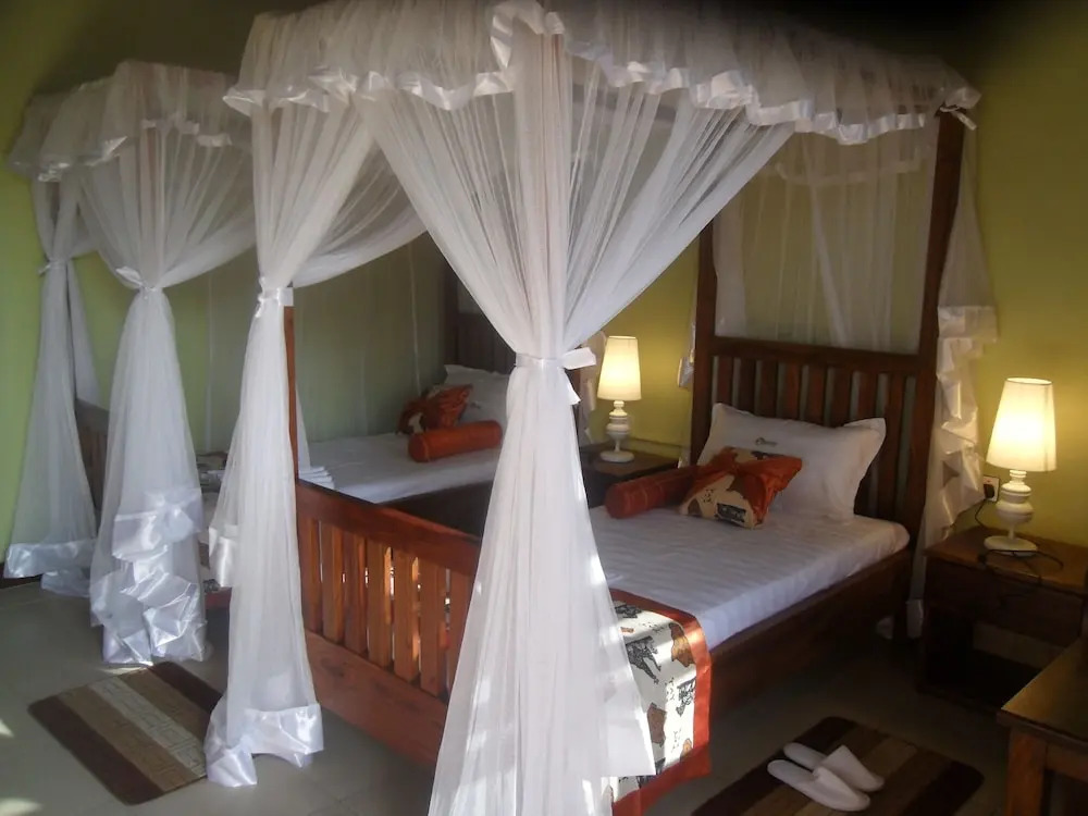 Engiri Game Lodge and Campsite