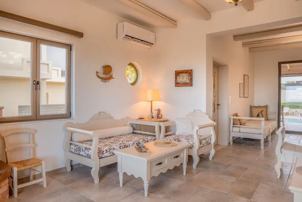 Avelia Luxury Villa with private pool