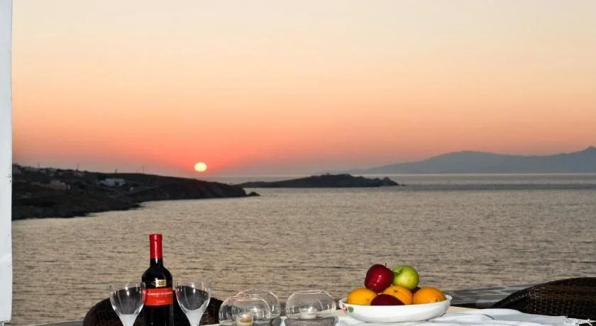 Vana Holidays