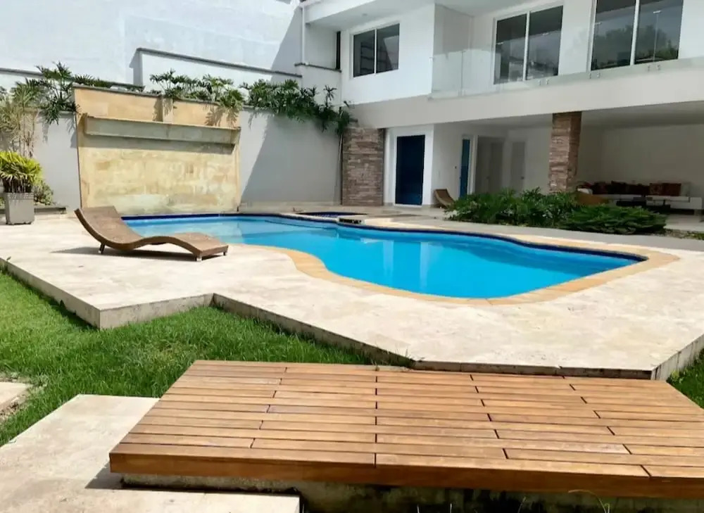 Villa Campestre con Piscina en Cali