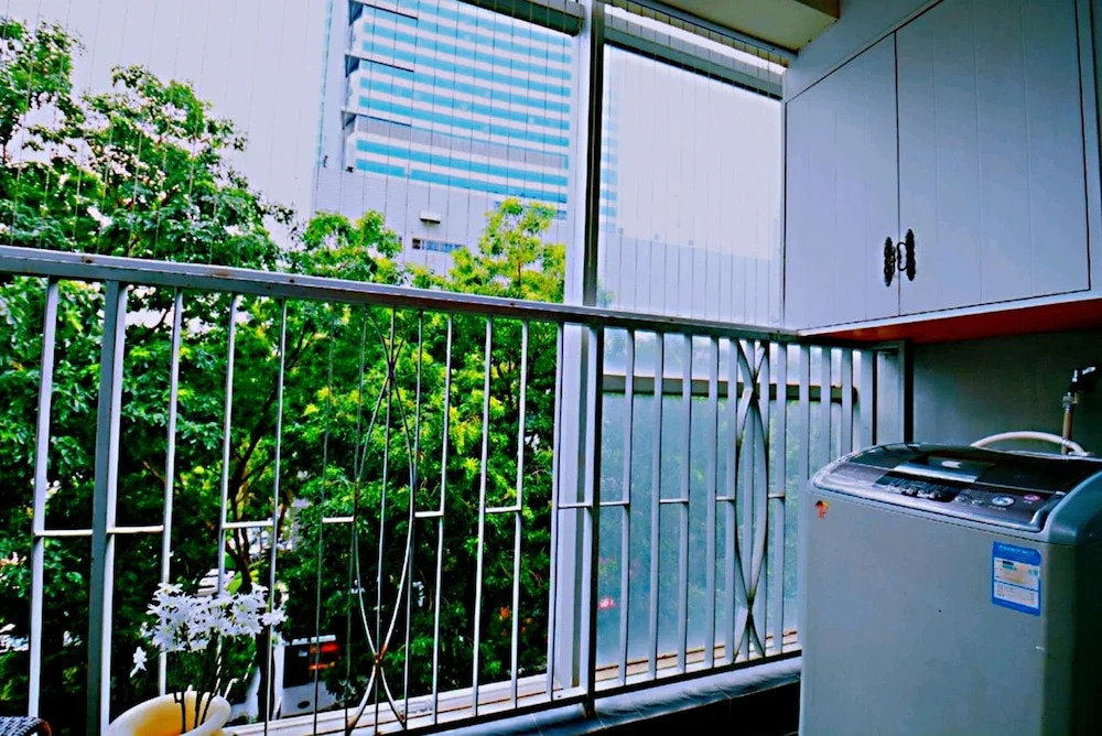 Avatar Green Queen Round Bed High Rise View Futian