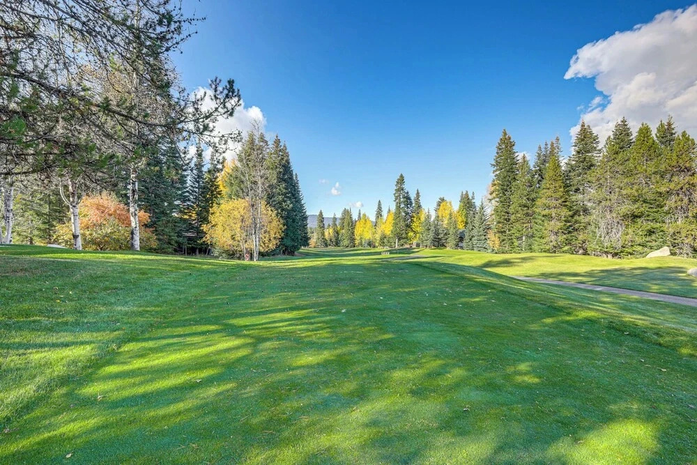 Luxury Mccall Lodge: Hike, Ski, Golf & More