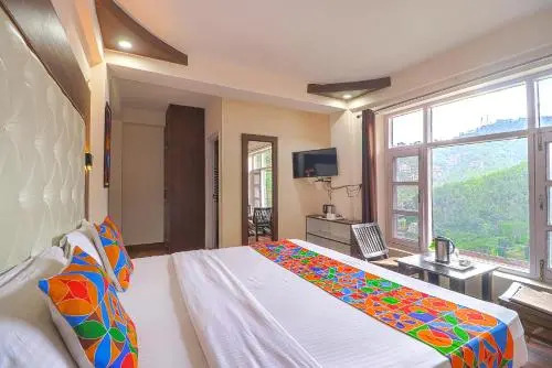 OYO 12076 Hotel Apline Hilldon