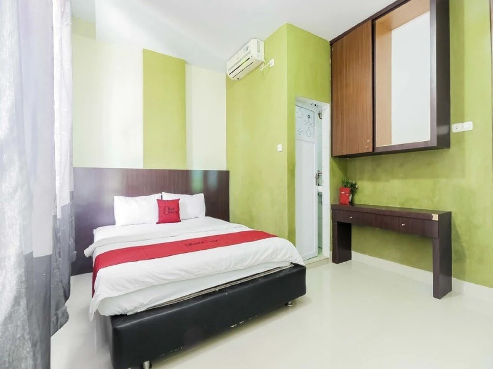 RedDoorz near Sun Plaza Medan