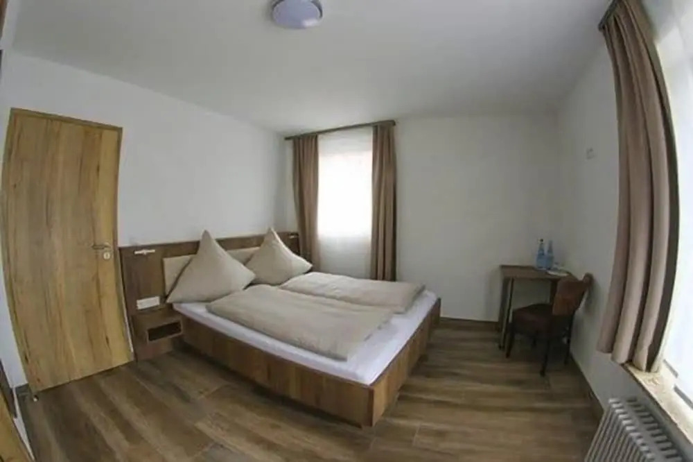 LOOK Hotel & Rooms