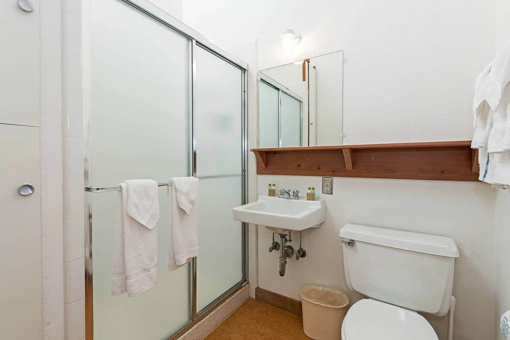 Haltwhistle West w/ Ocean Views!