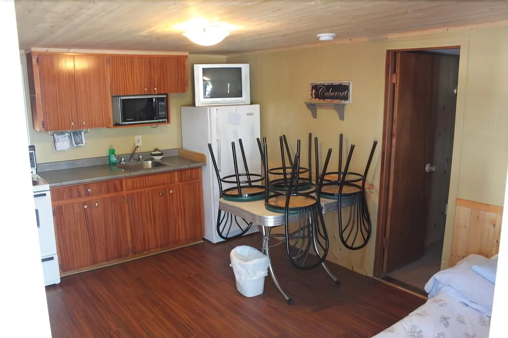 Alton Lodges