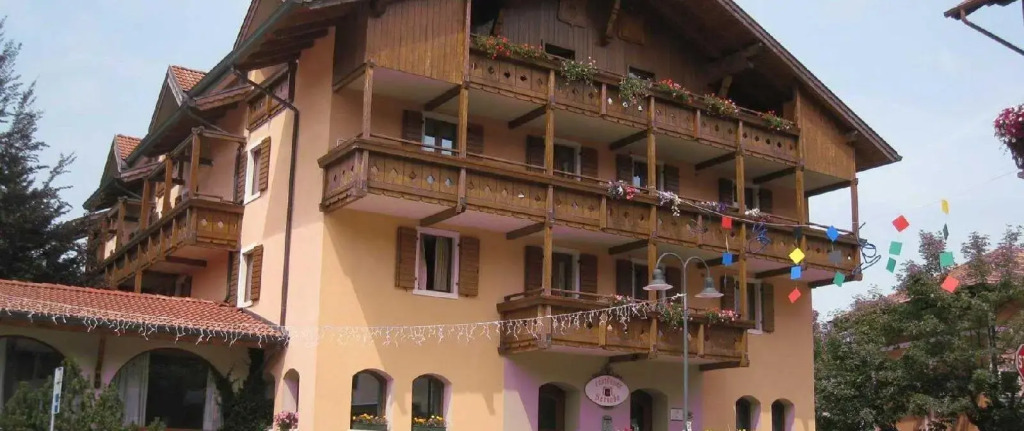 RESIDENCE SERRADA