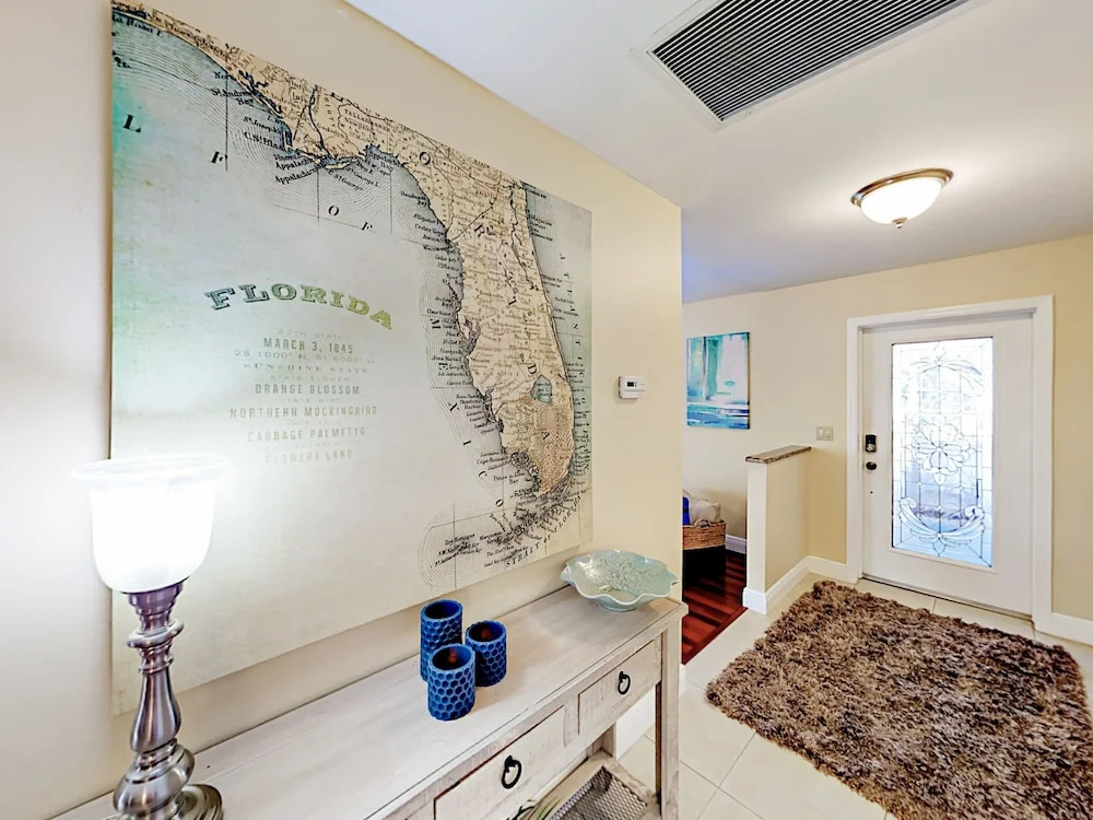 Tequila Canal - 3 Br Home