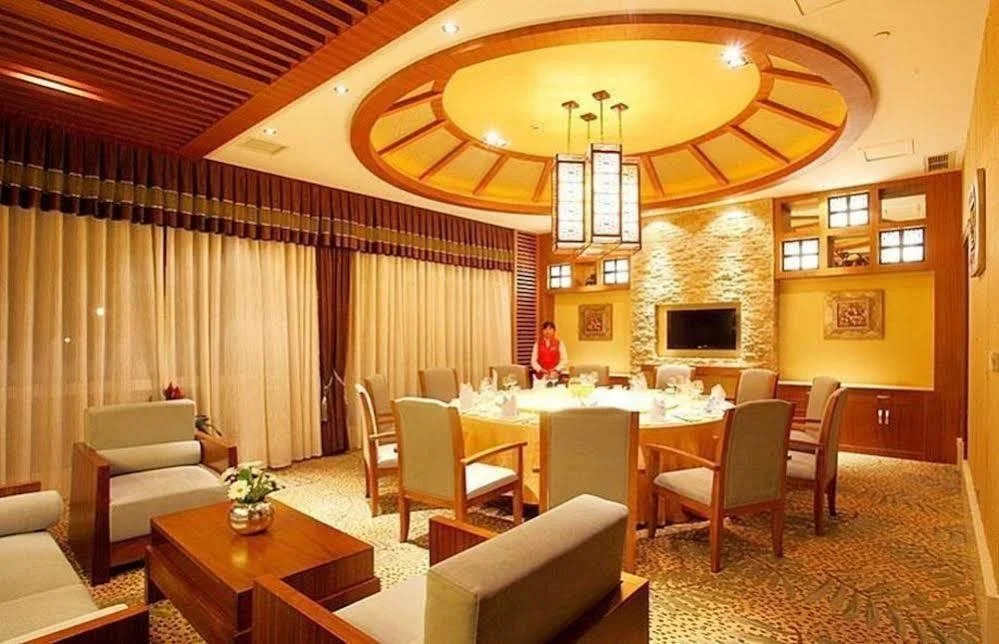 Hui Feng Hotel