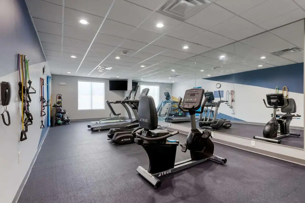Holiday Inn Express & Suites Choctaw - Oklahoma City East by IHG