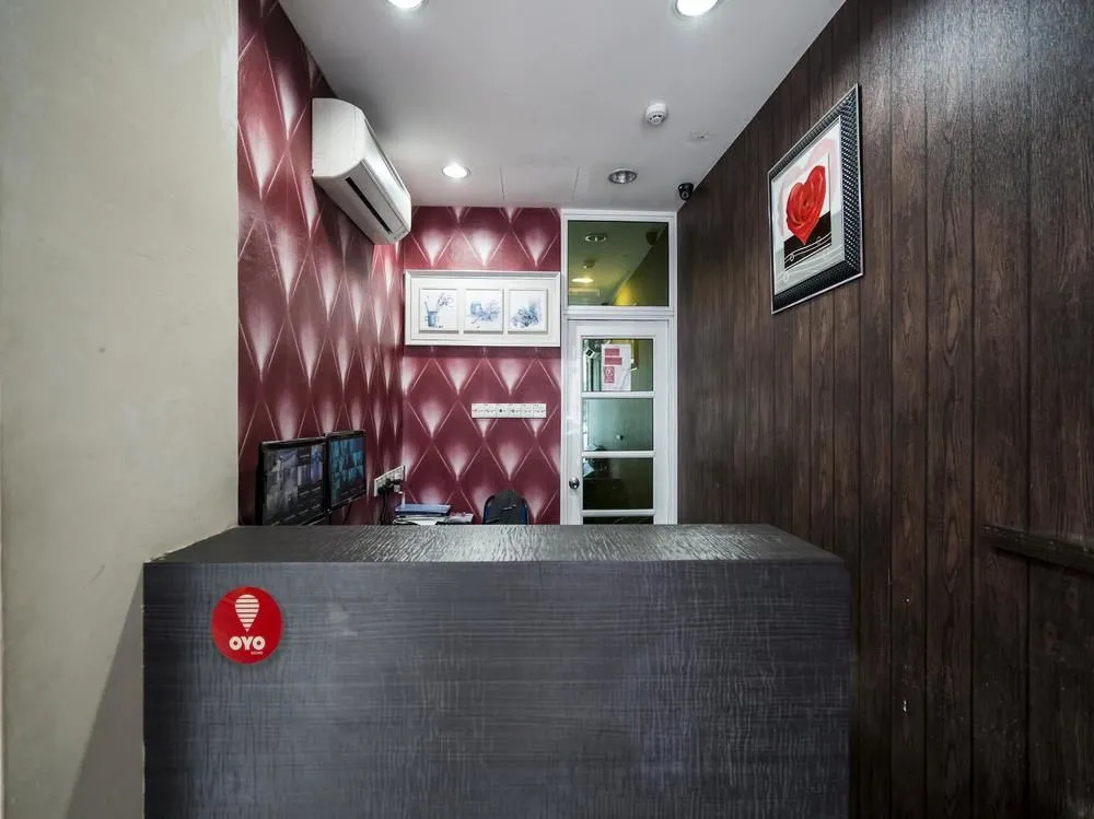 OYO 191 ML Inn Hotel