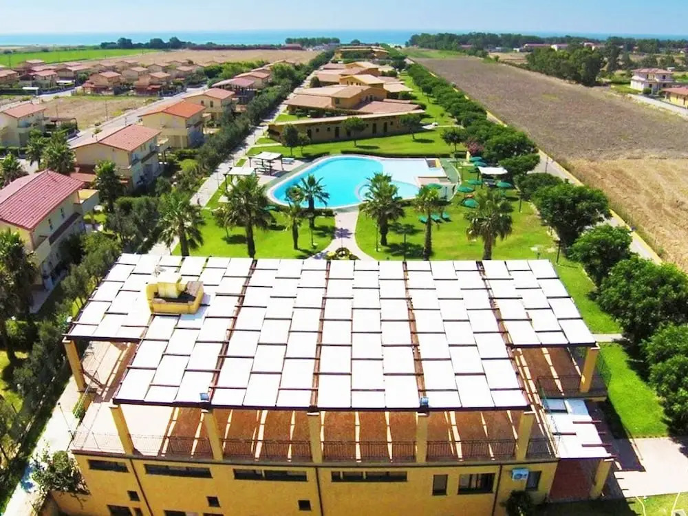 Marina del Marchese Resort