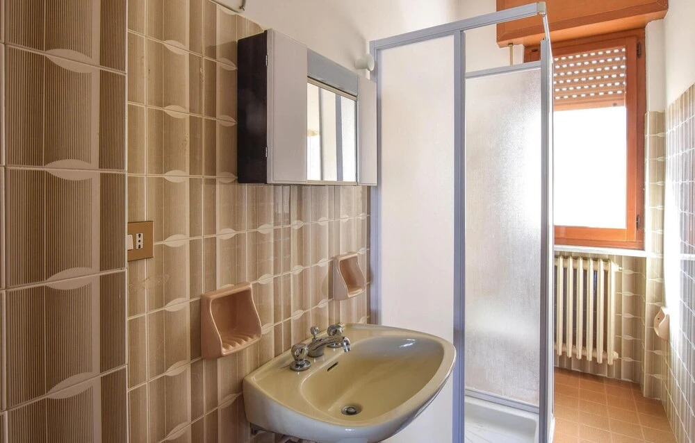 Amazing Apartment in Montepaone With 4 Bedrooms