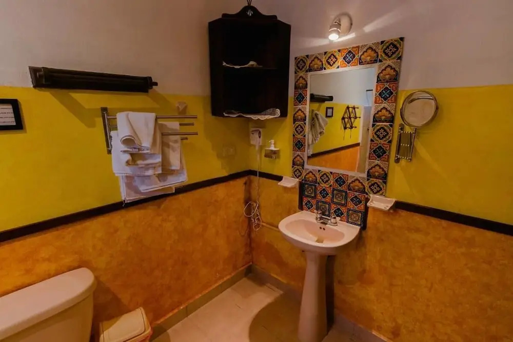 Hacienda Antigua Villa, 50m from sandy Beach