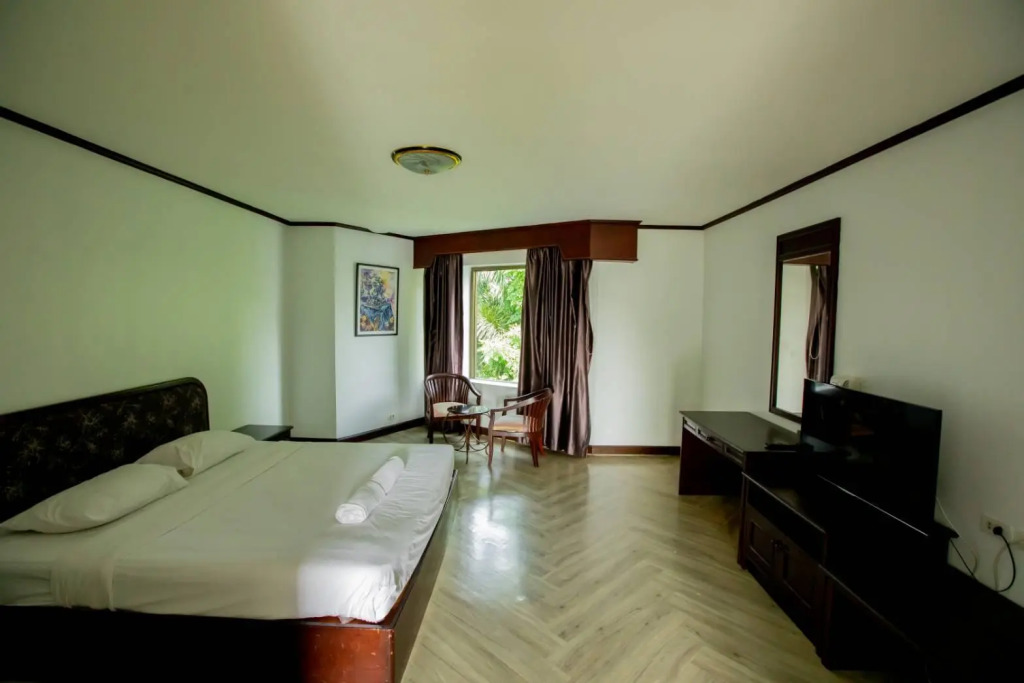 Royal Diamond Hotel