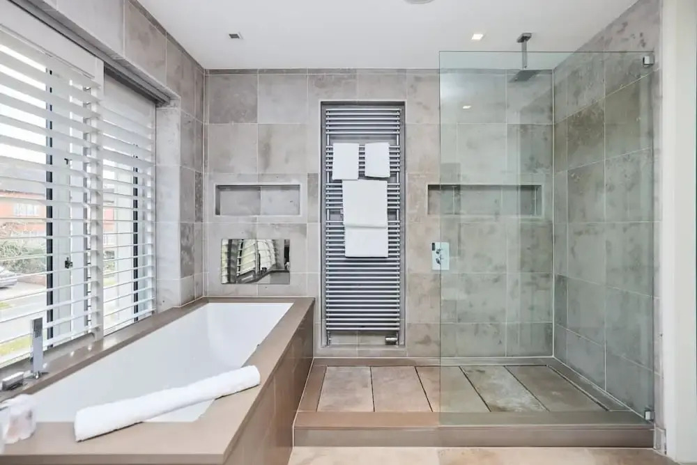 The Hampstead Garden Hideaway - 5bdr Home With Pool and Garden
