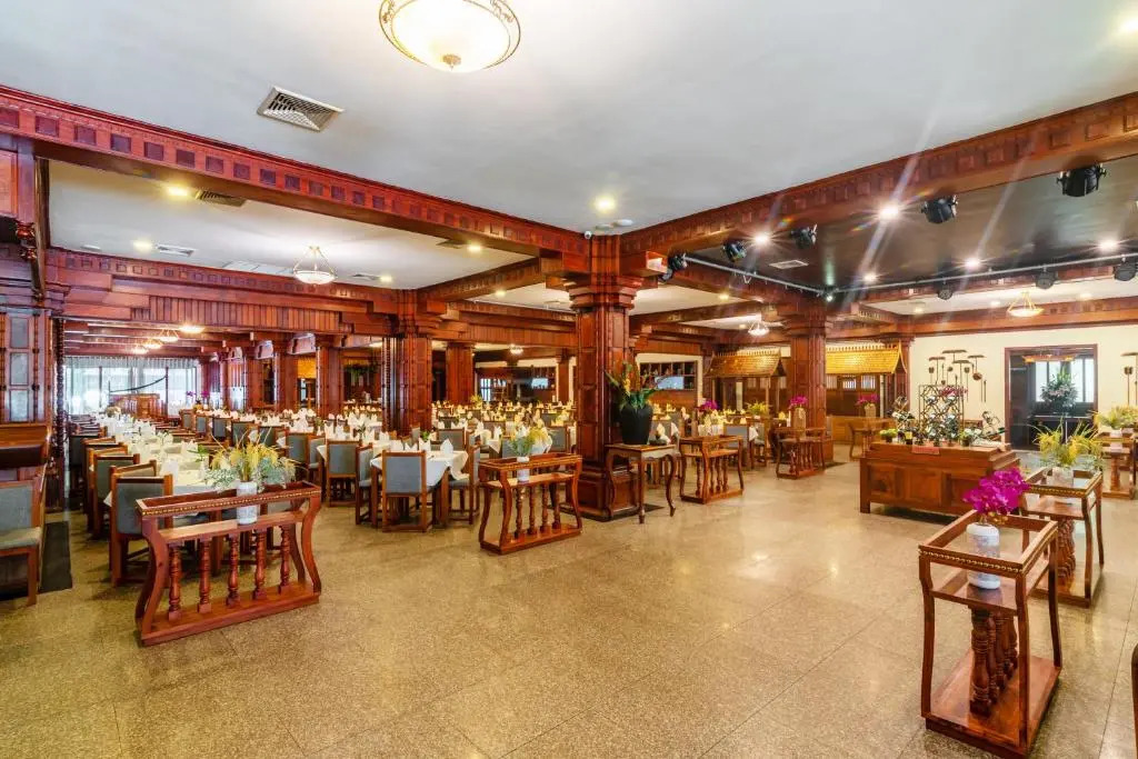 Empress Angkor Resort & Spa