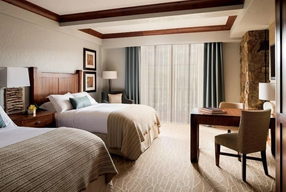 Bachelor Gulch Ritz-carlton Hotel Room With Ski in, Ski out Access, Hot Tub, and Full Service Spa
