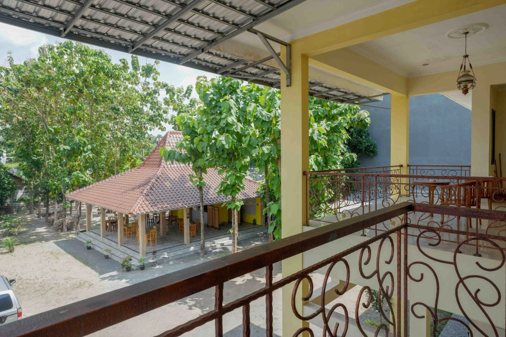 Ratmono House Syariah Yogya RedPartner
