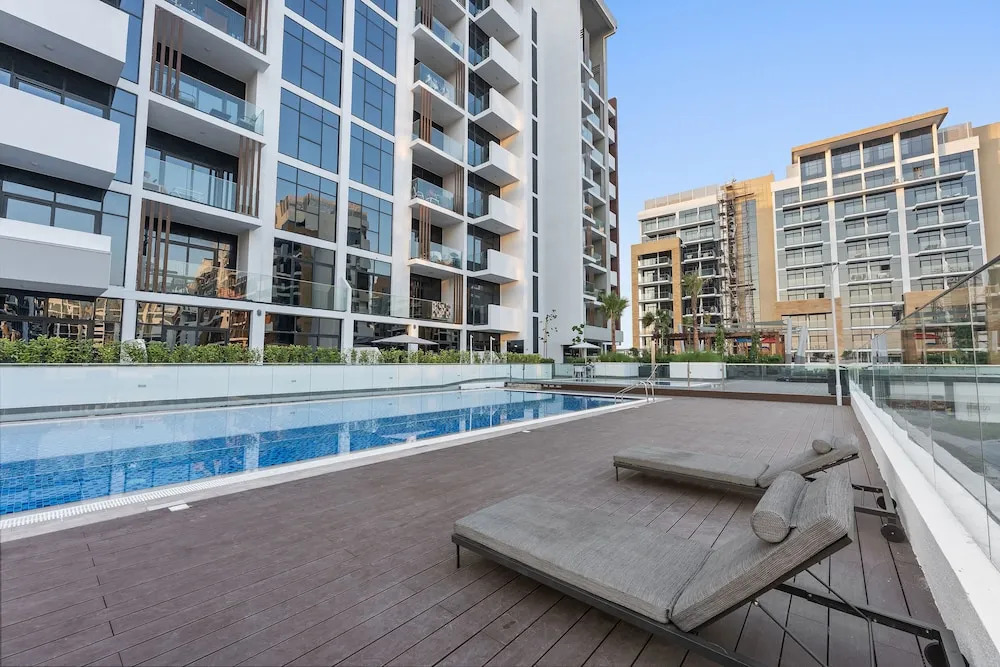 WelHome - Your Dubai Getaway: Cozy Studio at Azizi Rivera 4