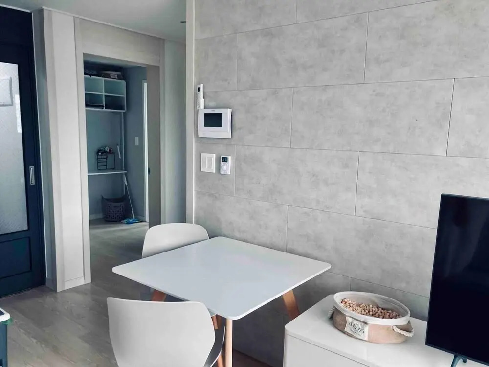 Chic, Modern Apartment Next to Hwagok Station