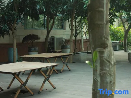 Sandalwood Garden