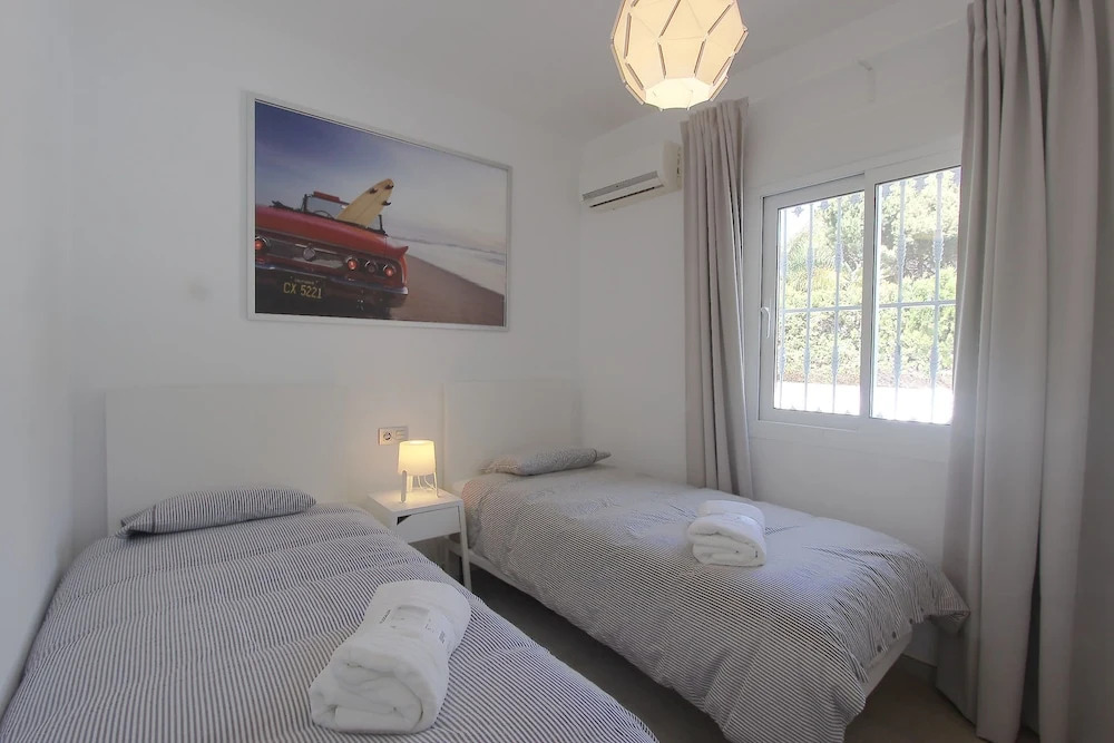 1521 Brand New Modern Apartment 100 Meters Beach 12X6 Pool Chillout