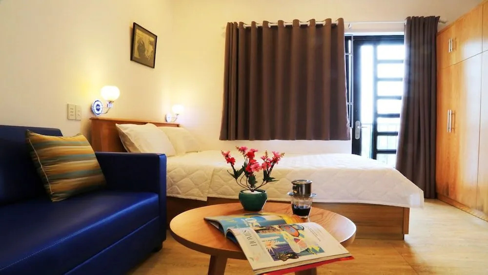 Donald Service Apartment