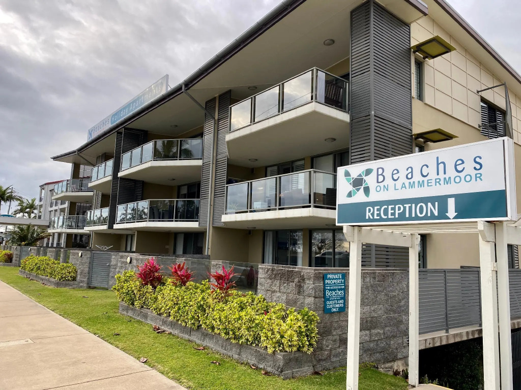 Beaches on Lammermoor Apartments