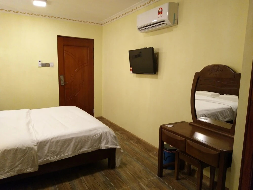 Uncle Ho Motel