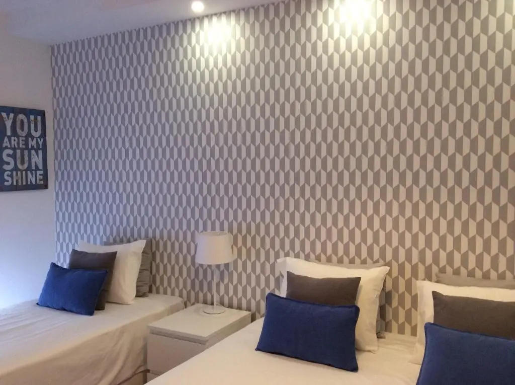 4U Lisbon IV Guesthouse Airport