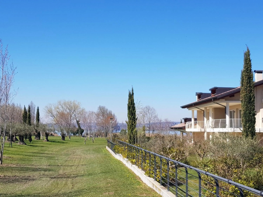 Luxury Apartments Beauty Gardens