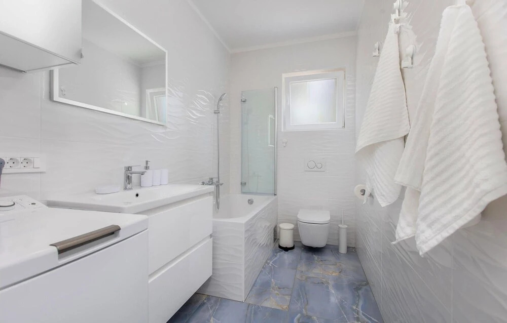 Awesome Home In Punat
