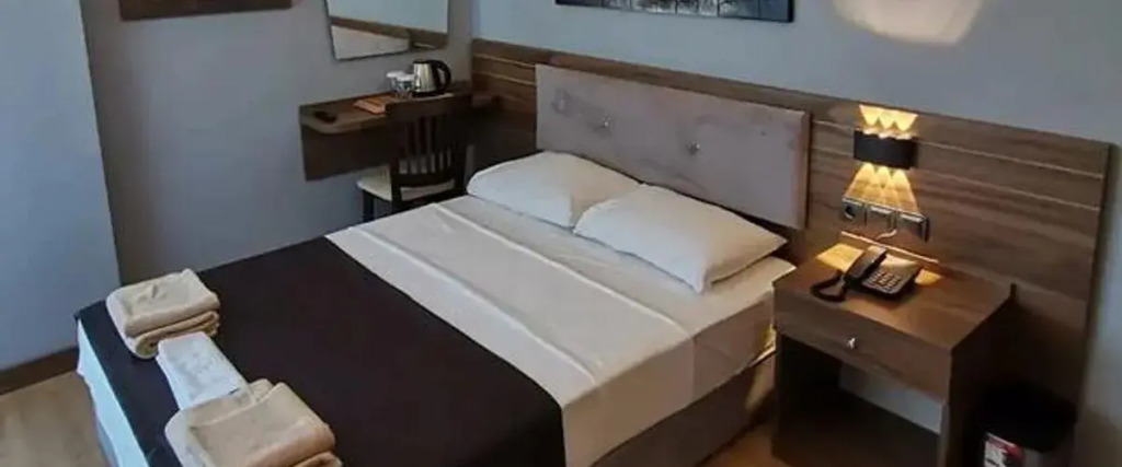 Nicer Hotel