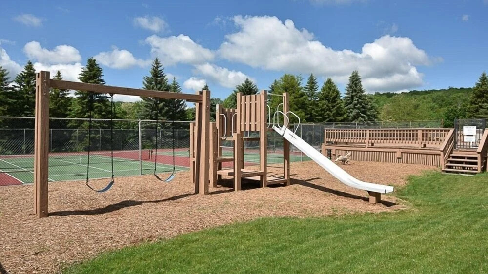 Seven Springs Sunridge 3 BR Condo, Pet Friendly! by RedAwning