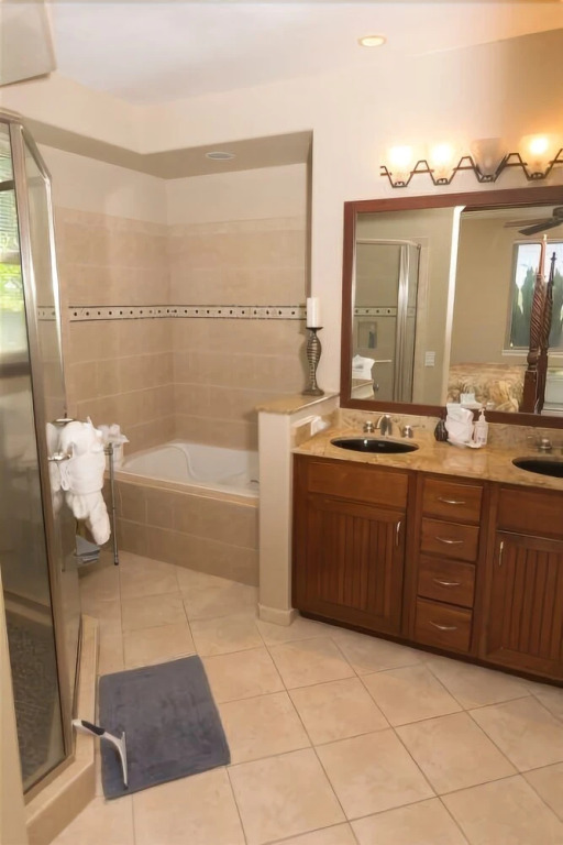 Close To The Beach, Shopping And Adventures!  3 Bed  3 Bedroom Condo