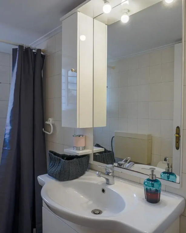 Paradise 7 1BR apt in Plaka