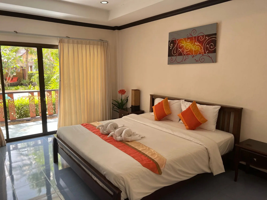 Lanta Seafront Resort