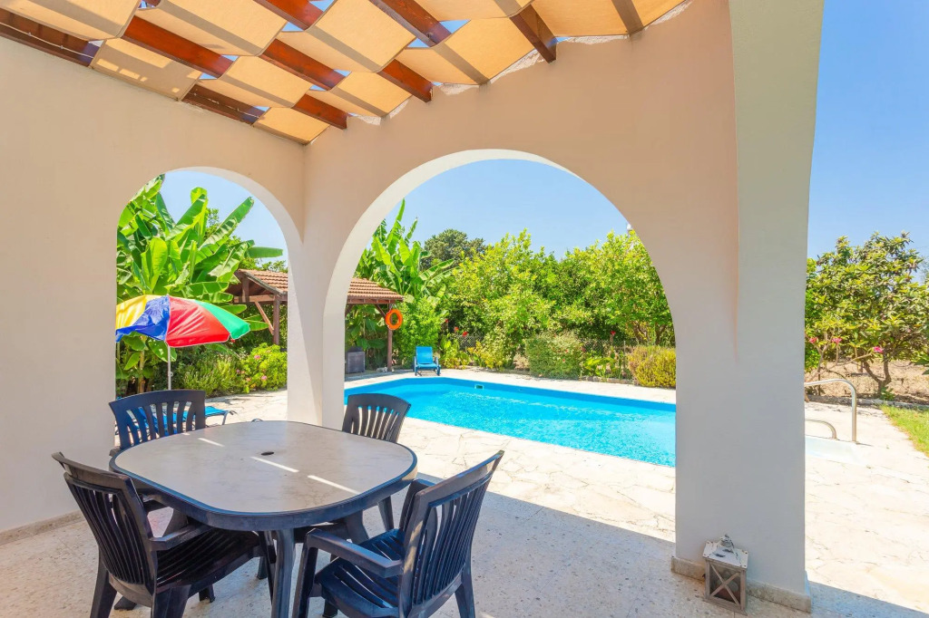 Sun Beach Villa Thio