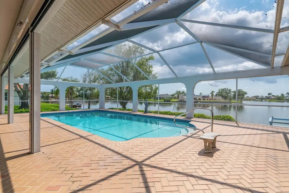 Poolside Bliss & Lake Fun: Florida Getaway!